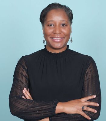 Portrait of Anika Watson, Realtor.